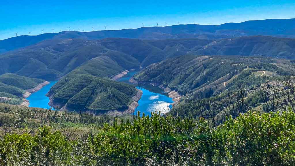 Die als Horseshoe Bend bekannte Colorado River Schleife gibt es auch in Portugal